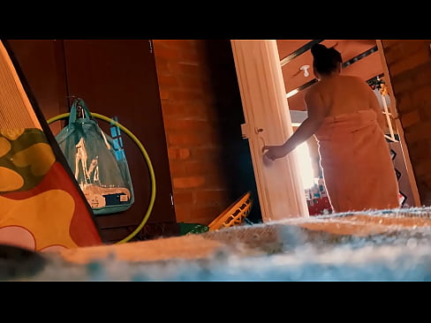 ❤️ Mäi Monni follegt mir an d'Dusch, hie féckt mech wärend ech duschen. Fucking Video op lb.vegasservice.ru