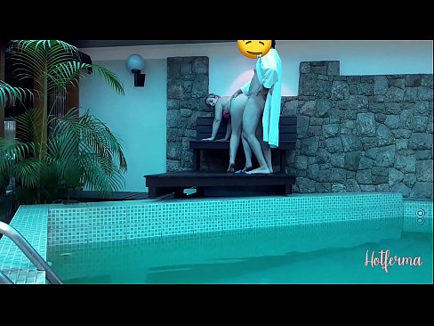 ❤️ Boss invitéiert Déngschtmeedchen an de Pool, mee konnt net engem waarm widderstoen Fucking Video op lb.vegasservice.ru